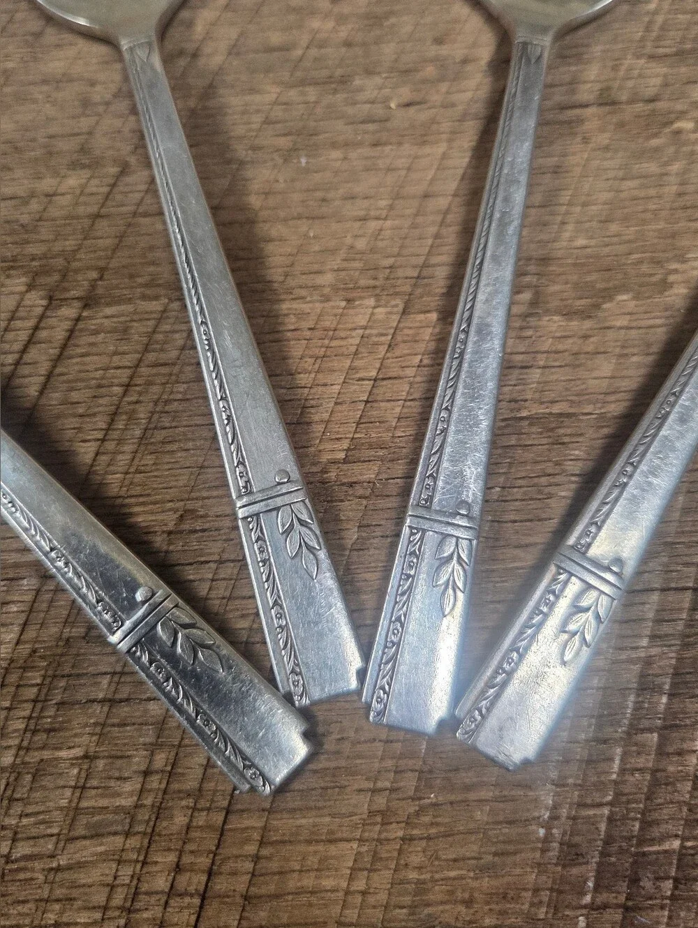 Vintage Oneida Prestige Grenoble Silverplate 4 Dessert Spoons ~ Bin RR